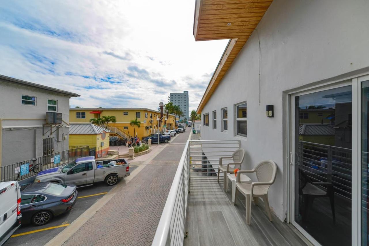 Cozy 1 Bedroom With Pool Steps From The Beach #47 Hollywood Esterno foto