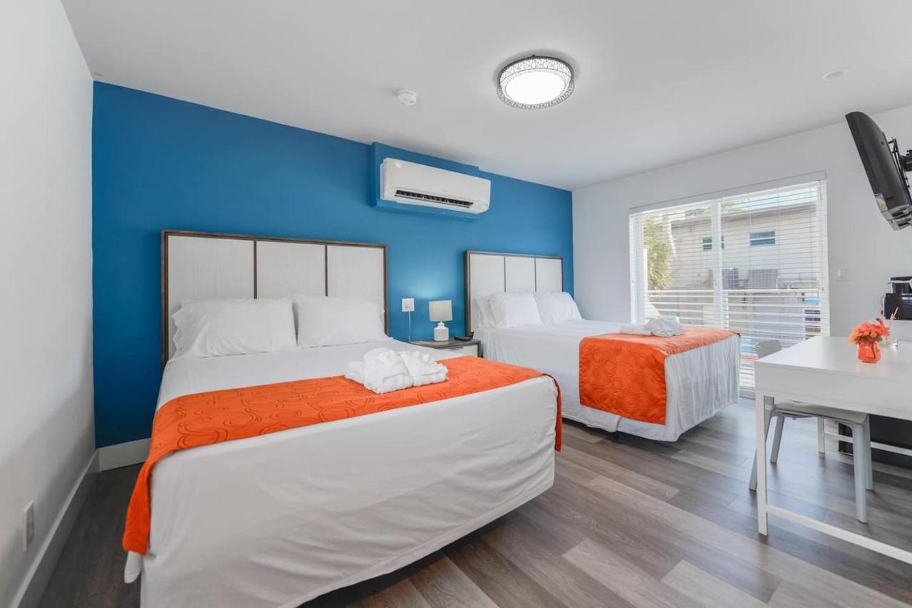 Cozy 1 Bedroom With Pool Steps From The Beach #47 Hollywood Esterno foto