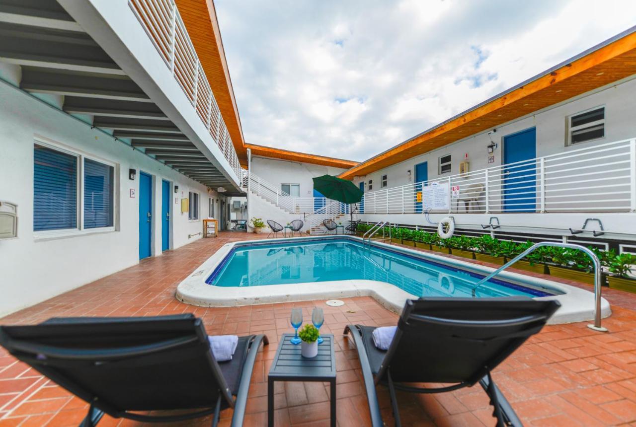 Cozy 1 Bedroom With Pool Steps From The Beach #47 Hollywood Esterno foto